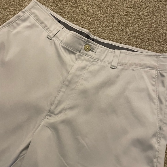 Grand Slam light khaki shorts - Picture 2 of 6